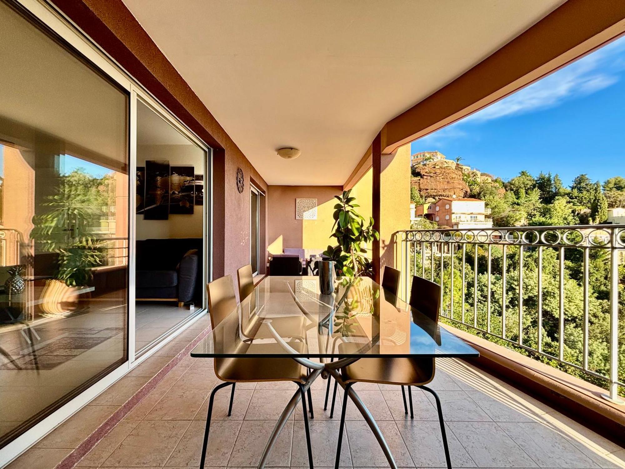 Superbe 3 Pieces Sur La Baie De Theoule Appartement Buitenkant foto
